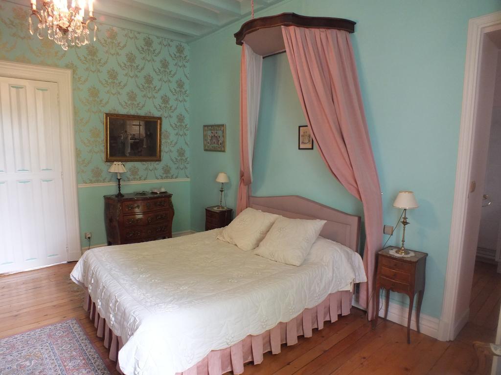 Chateau De Naze 3*