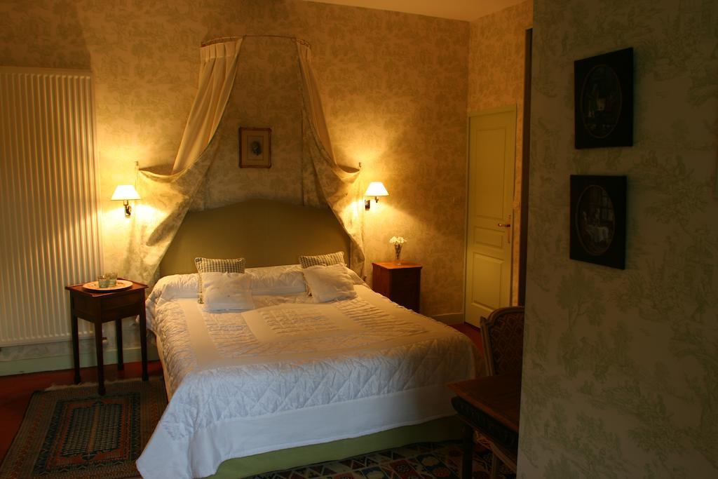 Chateau De Naze Vivy-saumur Vivy