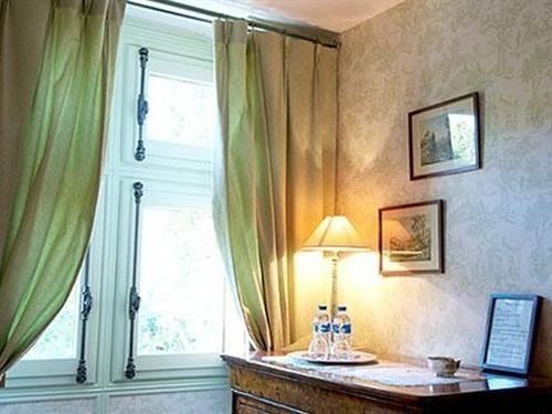 Chateau De Naze Bed & Breakfast