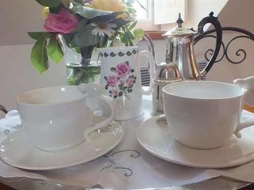 Chateau De Naze Bed & Breakfast 3*