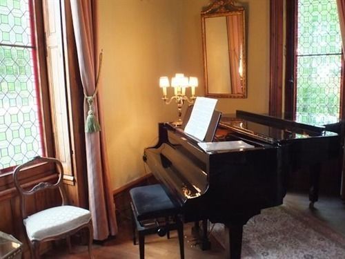 Chateau De Naze Vivy-saumur 3* Vivy