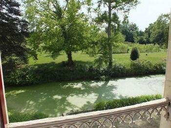Chateau De Naze 3*