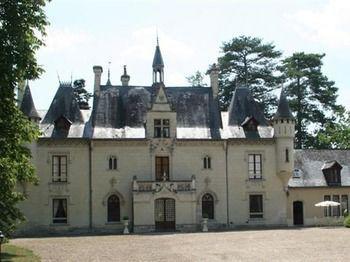 Chateau De Naze Vivy